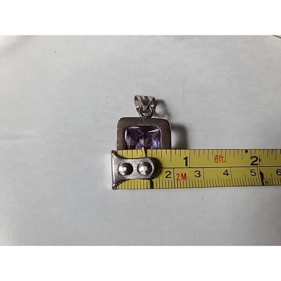 925 Sterling Silver Faceted Purple Glass Rectangular Shaped Pendant Necklace - Picture 9 of 10
